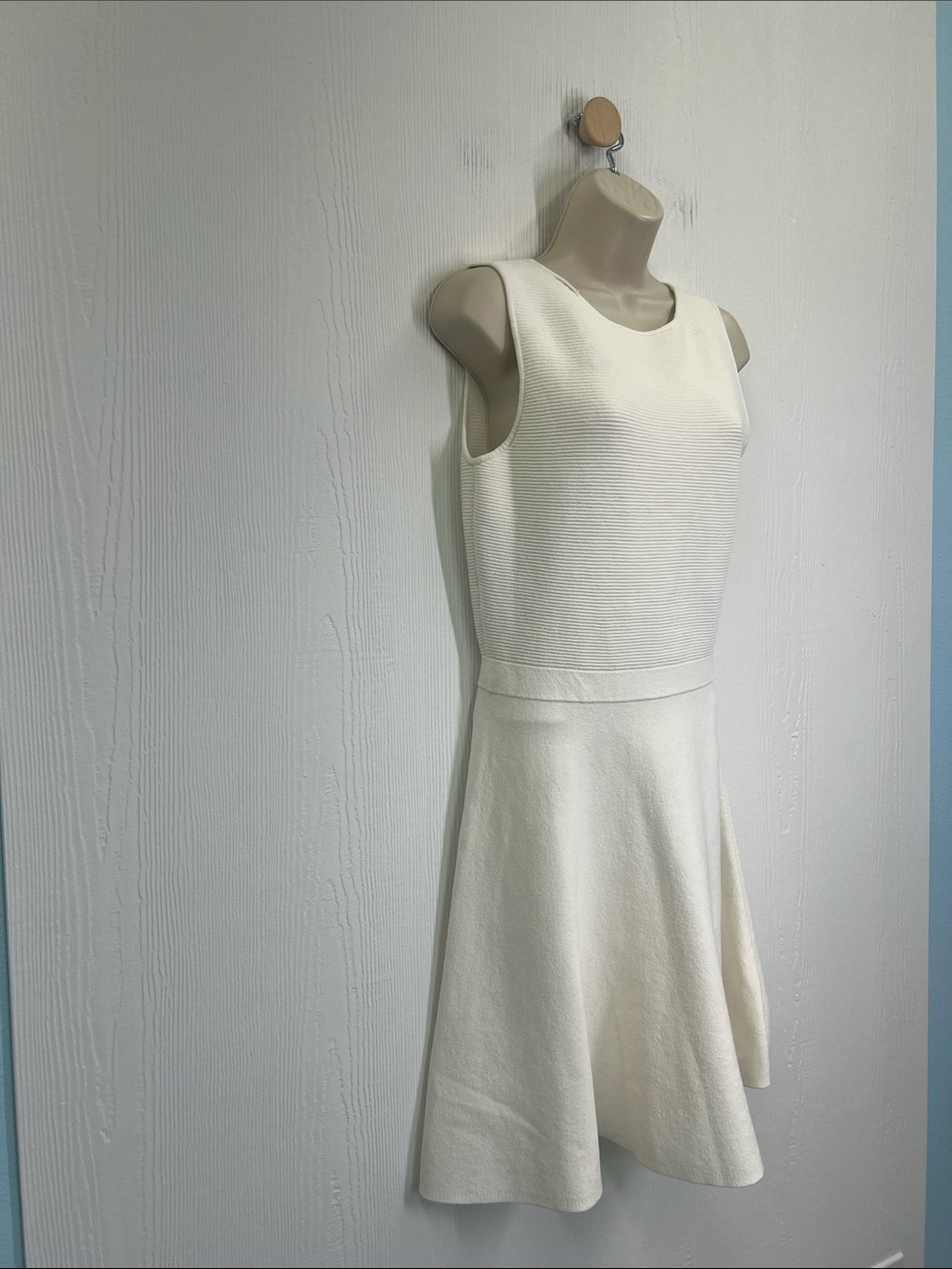 Theory - Irelia Ivory Ribbed Sleeveless Scoop Back Mini Dress Size Medium - Picture 3 of 11
